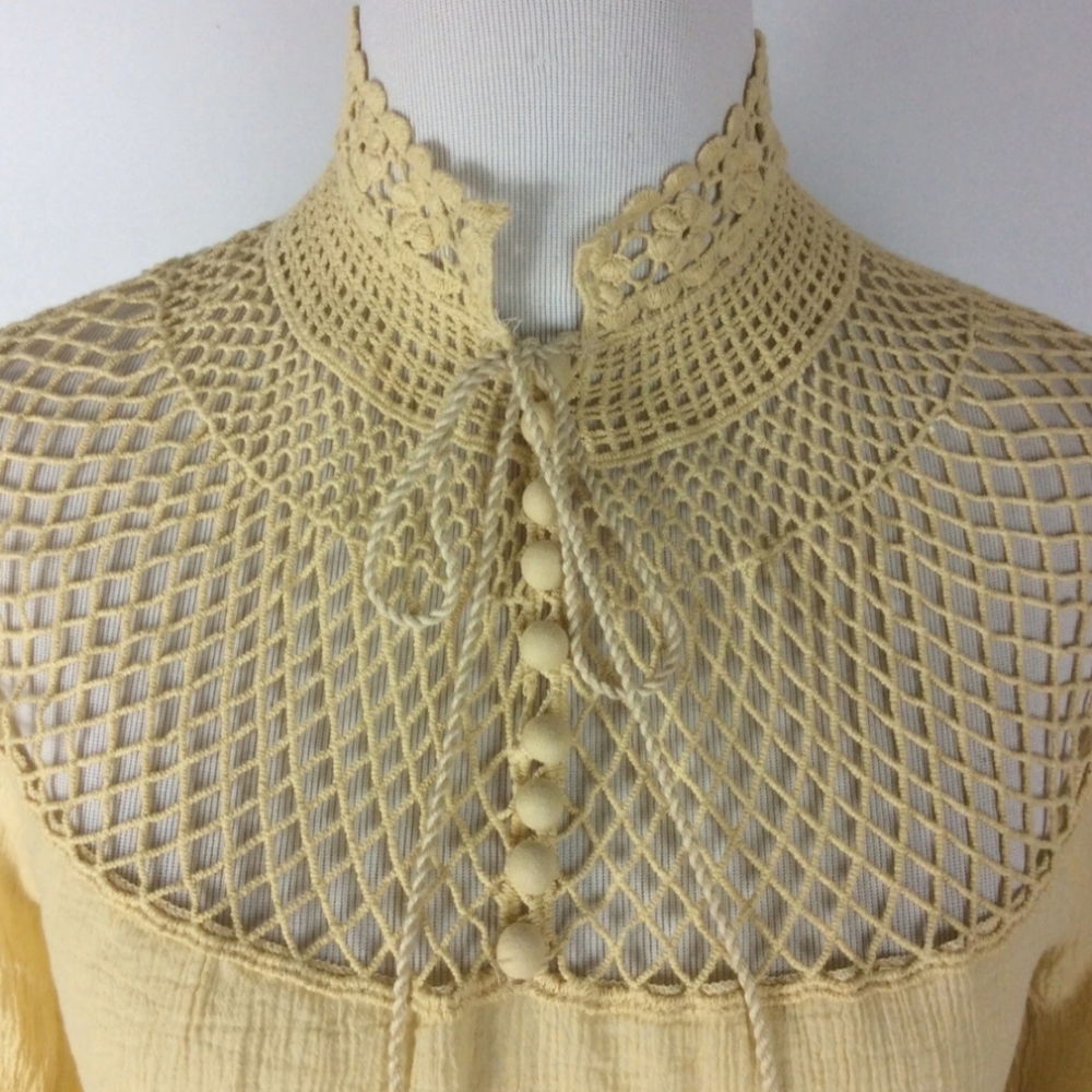 Free People On The Island Crochet Blouse. Size: XS. - Picture 10 of 14